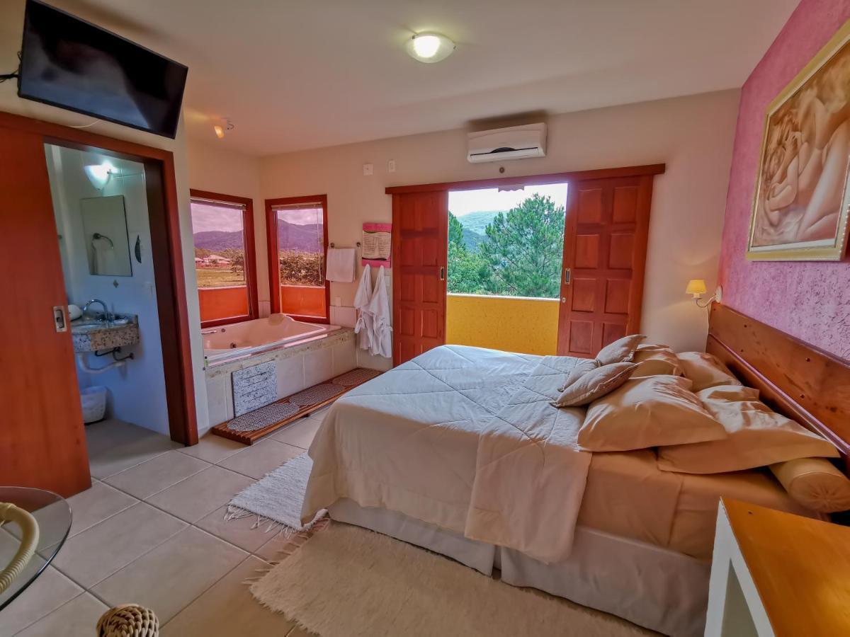 Pousada Ilha Dos Anjos Hotel ฟลอเรียนอโปลิส ภายนอก รูปภาพ