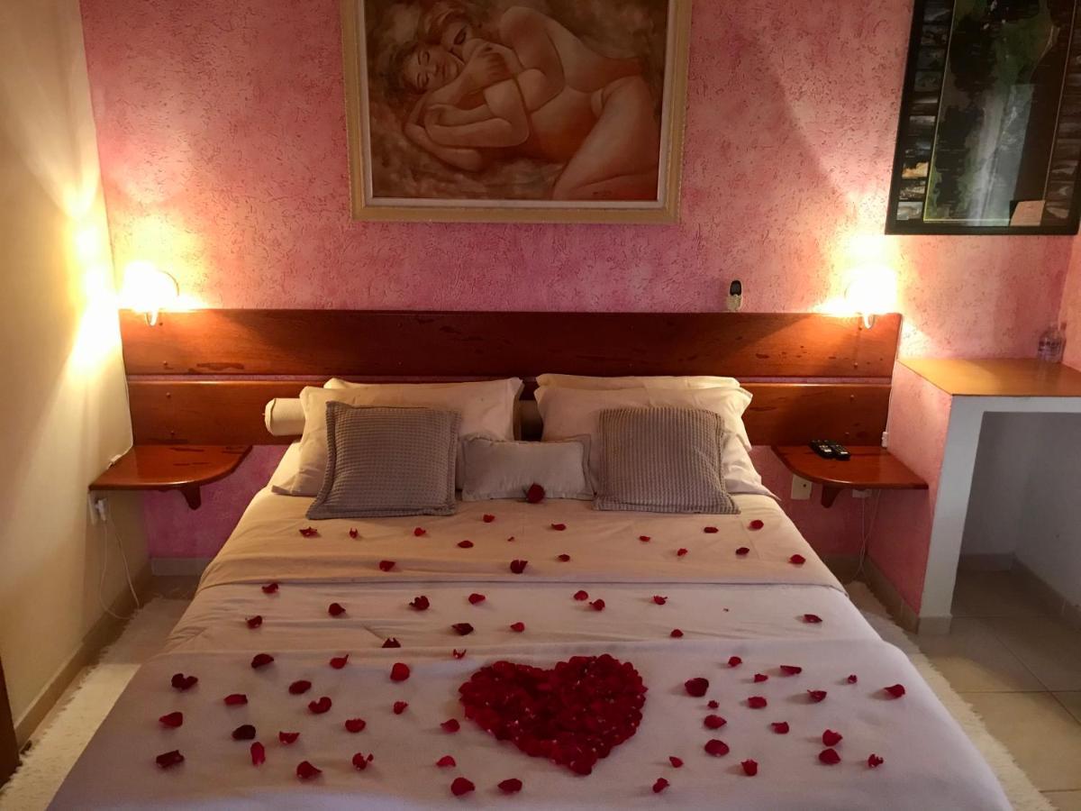 Pousada Ilha Dos Anjos Hotel ฟลอเรียนอโปลิส ภายนอก รูปภาพ